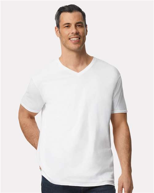 Unisex Softstyle® V-Neck T-Shirt Gildan White