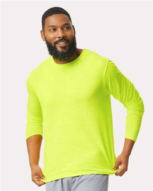 Unisex Performance® Long Sleeve T-Shirt Gildan Safety Green