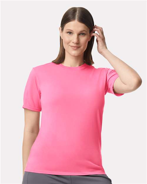 Unisex Performance® T-Shirt Gildan Safety Pink