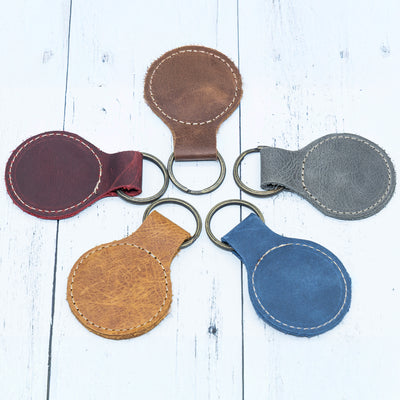 Custom Engraved Leather Keychain – Circle
