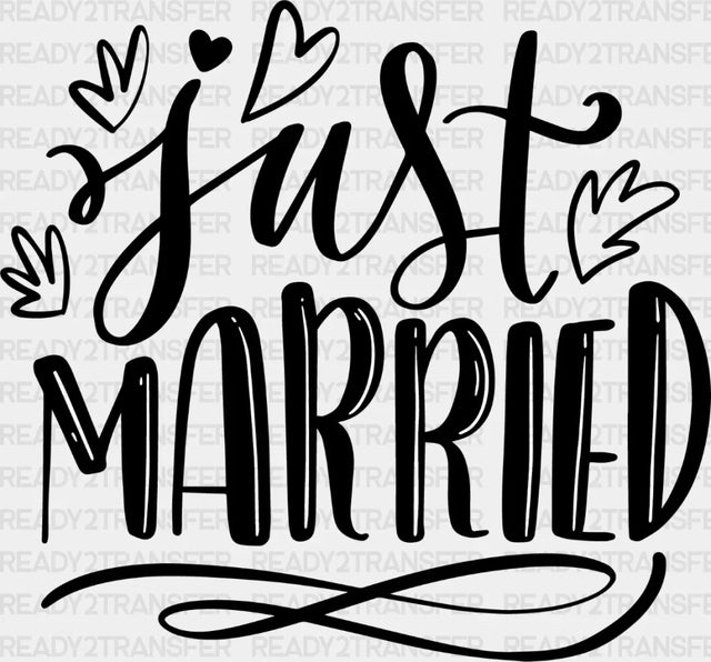 Just Married Heart Design - Honeymoon Iron On Dtf Transfer Adult Unisex S & M (10’’) / Dark