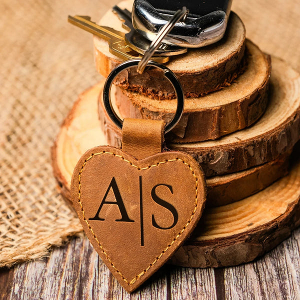 Custom Engraved Leather Keychain – Heart